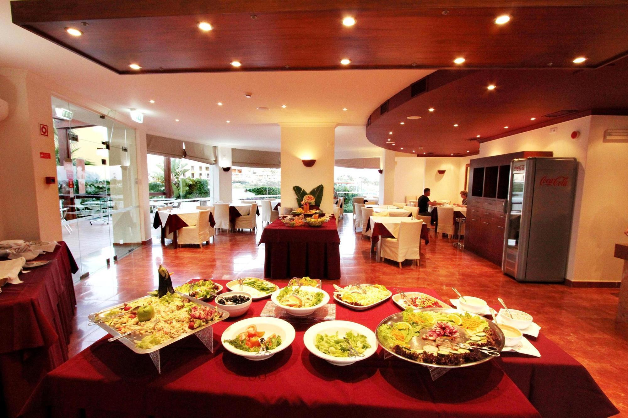 לאגוּ‏ש Vila Mos - Beach Resort מסעדה תמונה