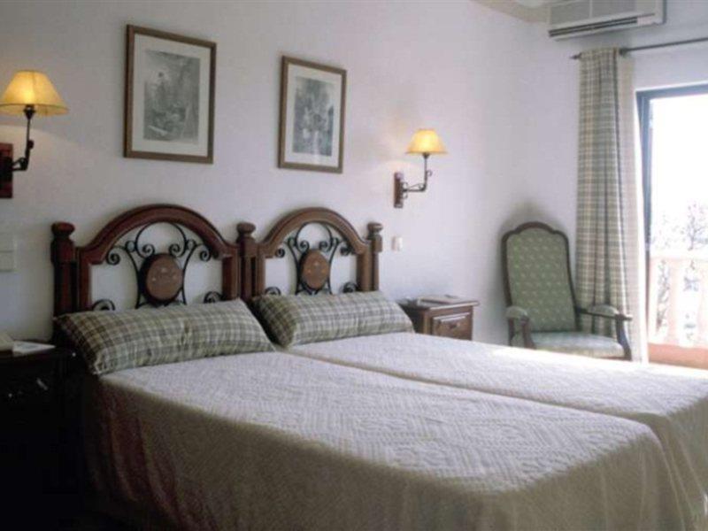 לאגוּ‏ש Vila Mos - Beach Resort מראה חיצוני תמונה