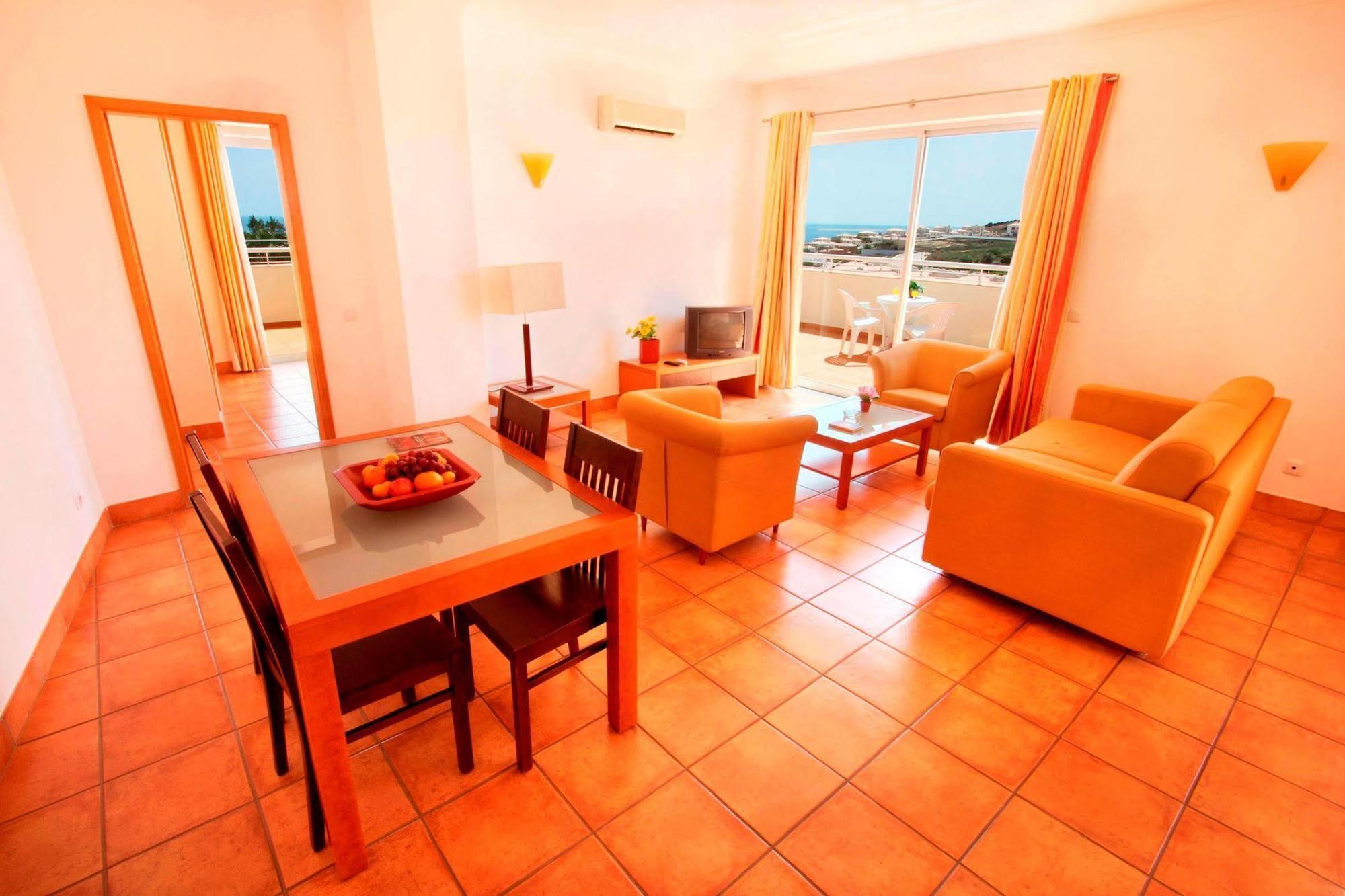 לאגוּ‏ש Vila Mos - Beach Resort חדר תמונה